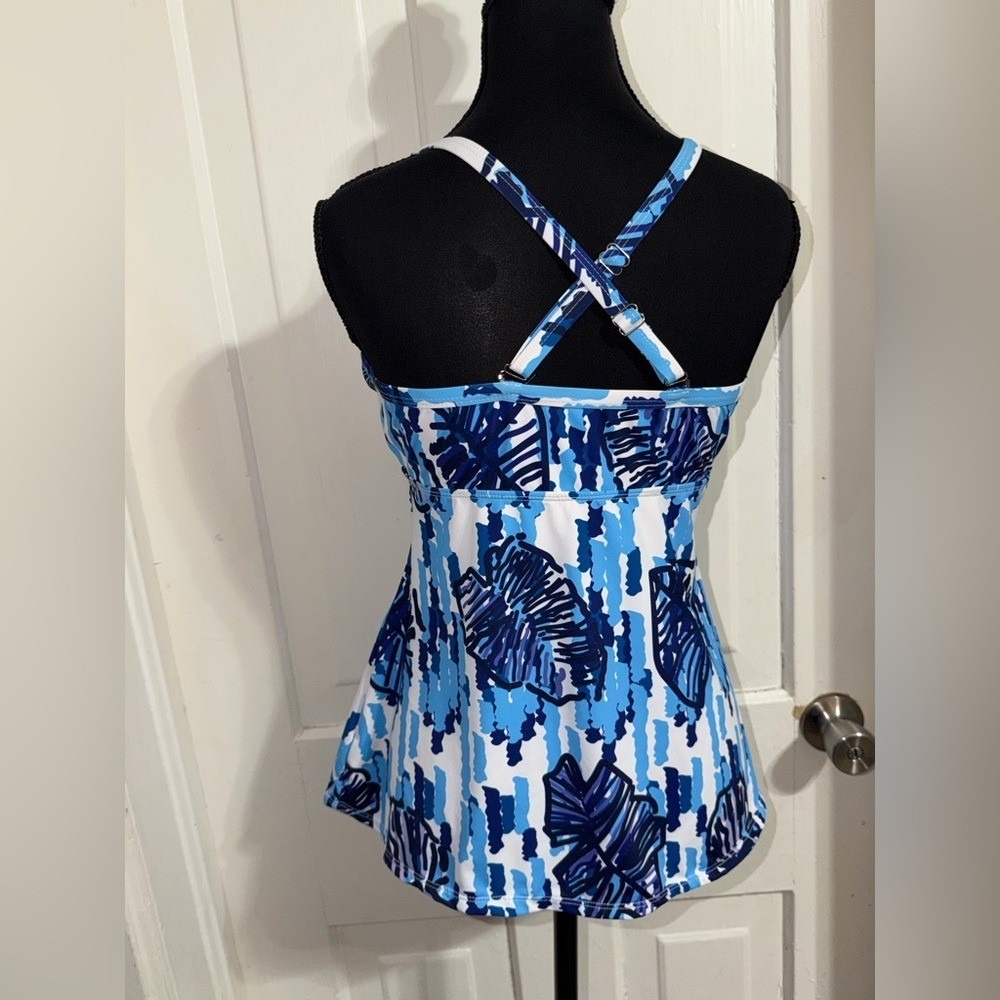 Women's size 10 swim top Blue and White Patterned Tankini Top swim cute summer - Picture 3 of 5